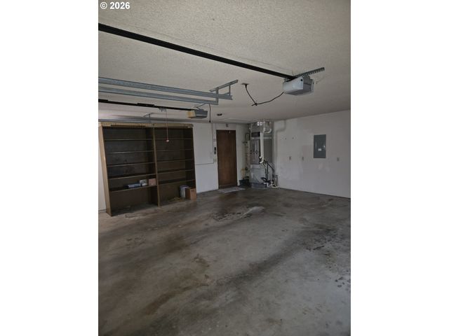 3419 BROKEN ARROW Loop, Salem, OR 97304