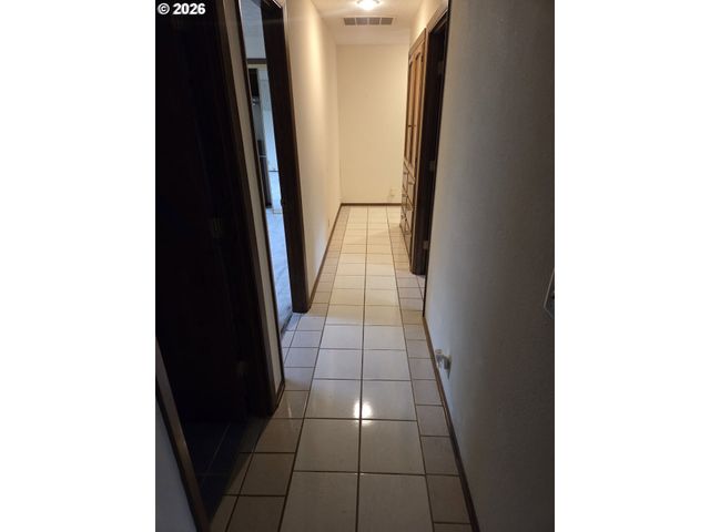 3419 BROKEN ARROW Loop, Salem, OR 97304