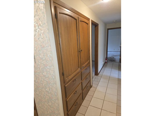 3419 BROKEN ARROW Loop, Salem, OR 97304