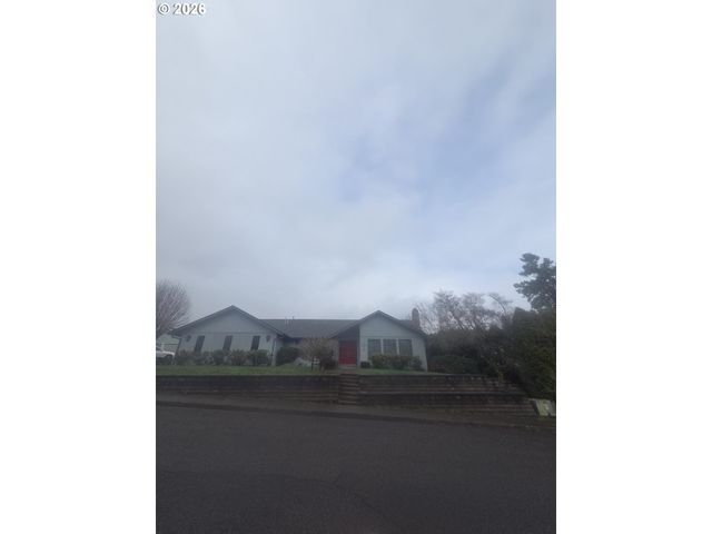 3419 BROKEN ARROW Loop, Salem, OR 97304