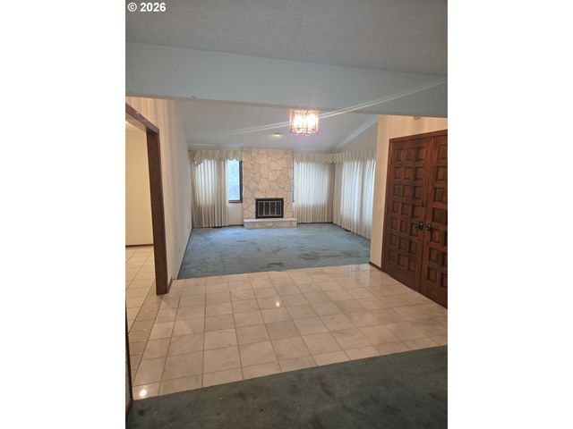 3419 BROKEN ARROW Loop, Salem, OR 97304