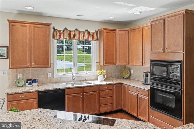 3684 POWDER HORN DR, Furlong, PA 18925