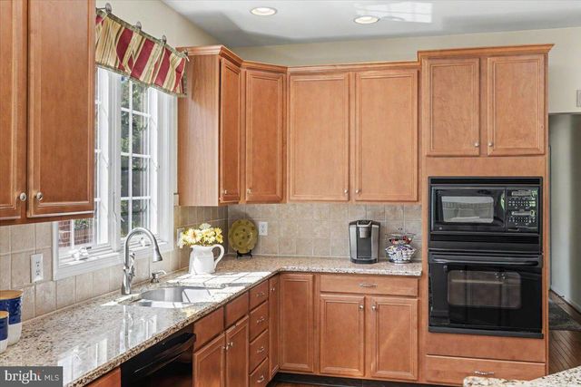3684 POWDER HORN DR, Furlong, PA 18925