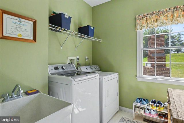 3684 POWDER HORN DR, Furlong, PA 18925