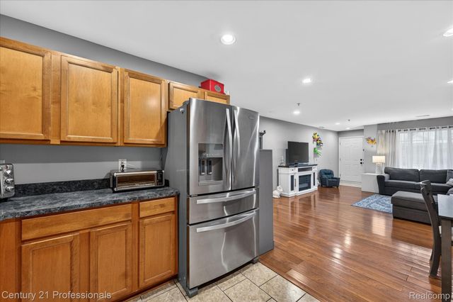 45555 Hidden View Court 6 Mile Rd, Utica, MI 48315