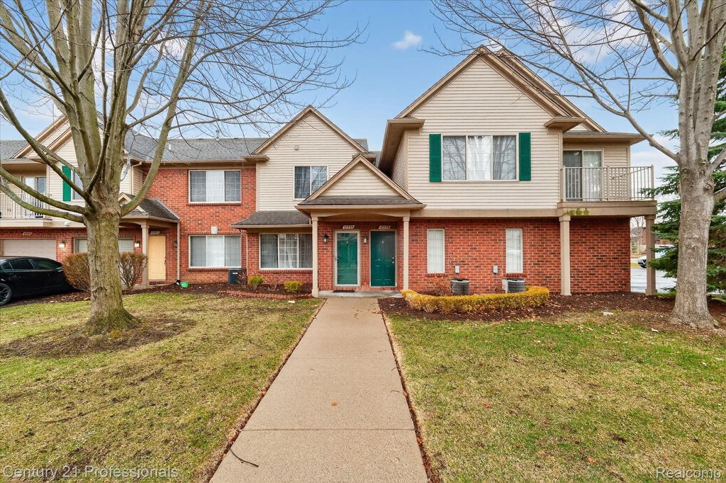 45555 Hidden View Court 6 Mile Rd, Utica, MI 48315