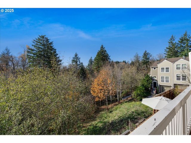 10124 Nw BRIGHTON Ln, Portland, OR 97229