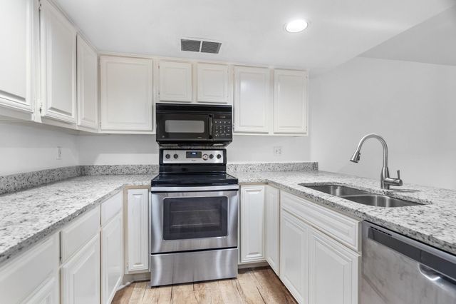 438 Yacht Club Drive C, Rockwall, TX 75032