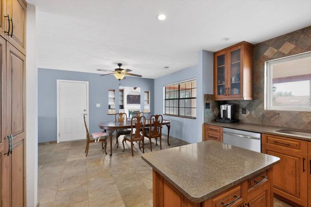2655 Panorama Way SE, Rio Rancho, NM 87124