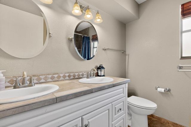 2655 Panorama Way SE, Rio Rancho, NM 87124