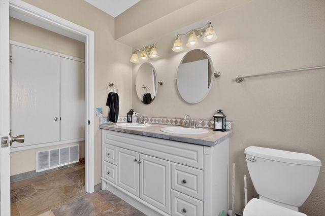 2655 Panorama Way SE, Rio Rancho, NM 87124