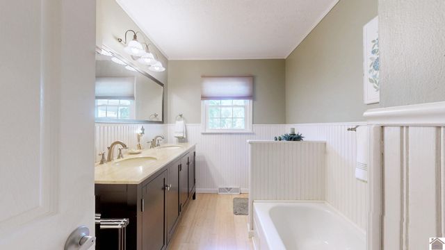 223 Circle Drive, Mayfield, KY 42066