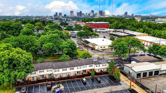 825 Mcclain Road, Columbus, OH 43212