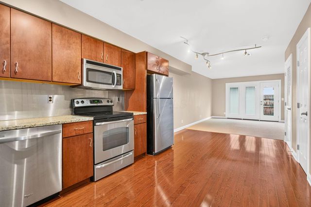 825 Mcclain Road, Columbus, OH 43212