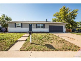 5553 Yost Ct, Denver, CO 80239