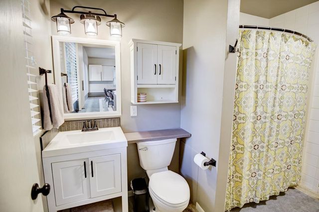 825 Northland Drive, Madison, WI 53704