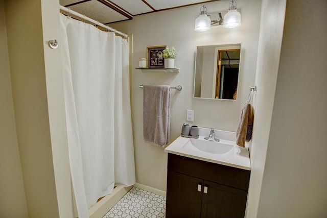 825 Northland Drive, Madison, WI 53704