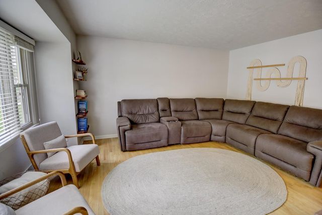 825 Northland Drive, Madison, WI 53704