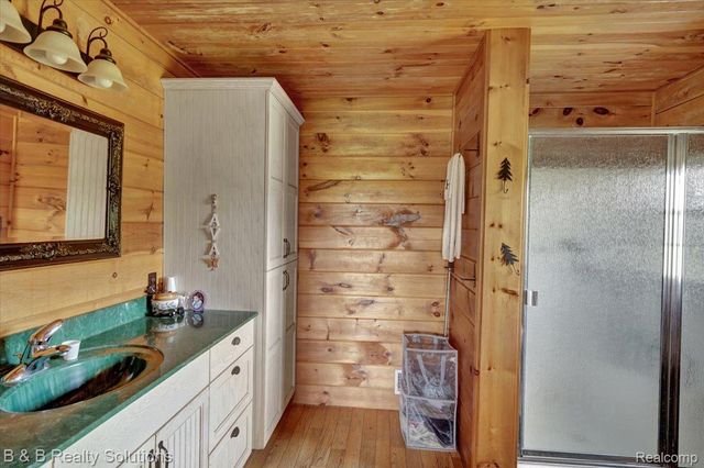 10071 N Hillman Road, Belvidere Township, MI 48850