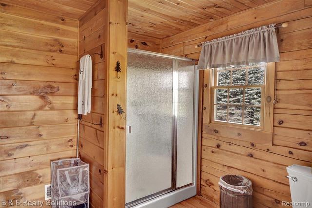 10071 N Hillman Road, Belvidere Township, MI 48850