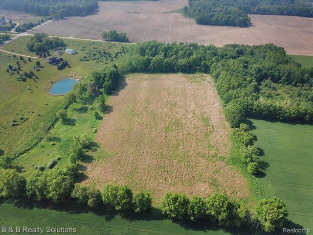 10071 N Hillman Road, Belvidere Township, MI 48850