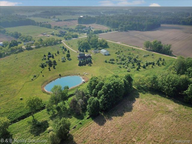 10071 N Hillman Road, Belvidere Township, MI 48850