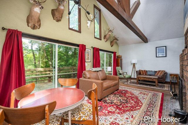 996 Prairie Creek Road, Ionia Twp, MI 48846
