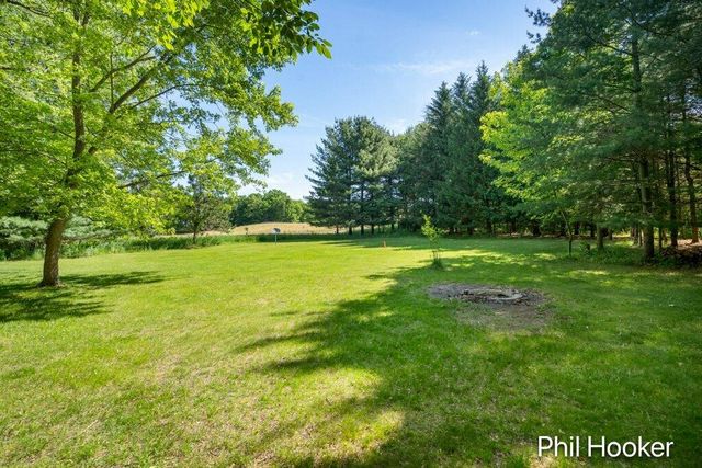 996 Prairie Creek Road, Ionia Twp, MI 48846