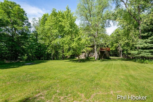 996 Prairie Creek Road, Ionia Twp, MI 48846
