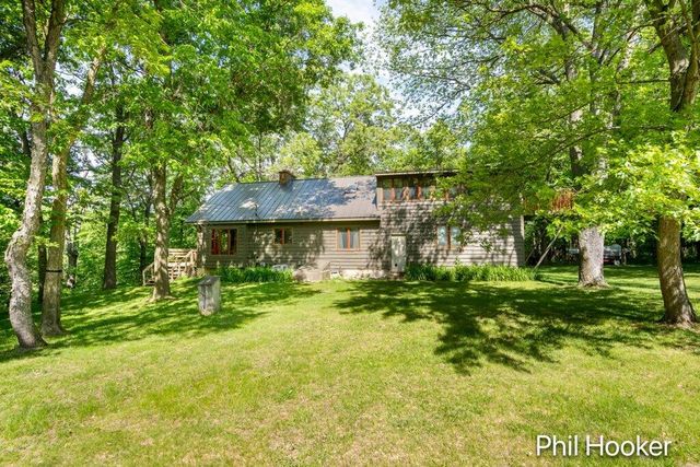 996 Prairie Creek Road, Ionia Twp, MI 48846