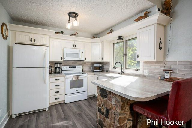 996 Prairie Creek Road, Ionia Twp, MI 48846