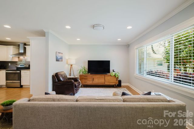 3420 Hayes Court, Charlotte, NC 28205