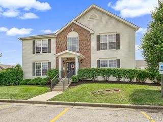 724 Harbor Woods Drive B, Fairview Heights, IL 62208