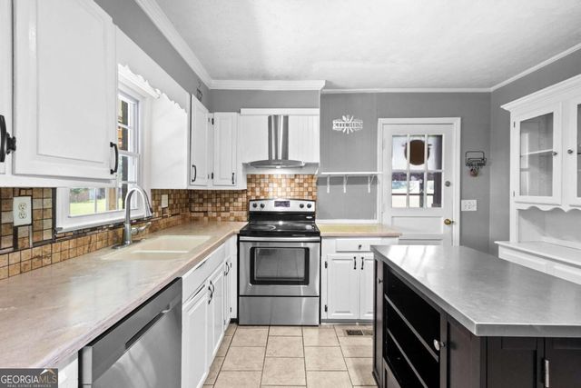 129 Green Meadow Lane, Calhoun, GA 30701