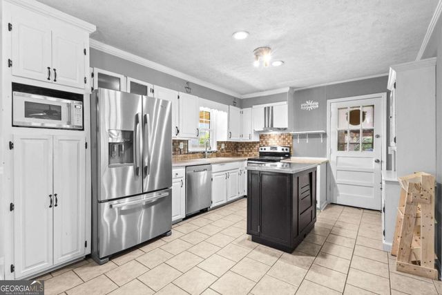 129 Green Meadow Lane, Calhoun, GA 30701