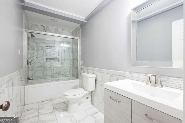 129 Green Meadow Lane, Calhoun, GA 30701