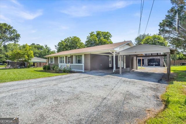 129 Green Meadow Lane, Calhoun, GA 30701