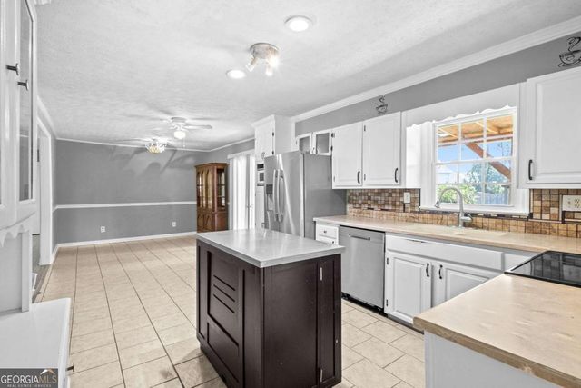 129 Green Meadow Lane, Calhoun, GA 30701