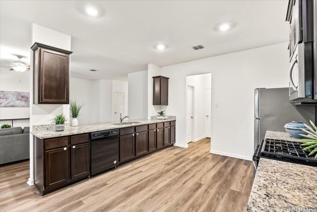 3947 Trail De Paris, New Braunfels, TX 78132