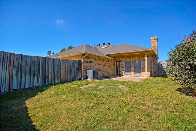 1104 Wimbledon Lane, Plano, TX 75075