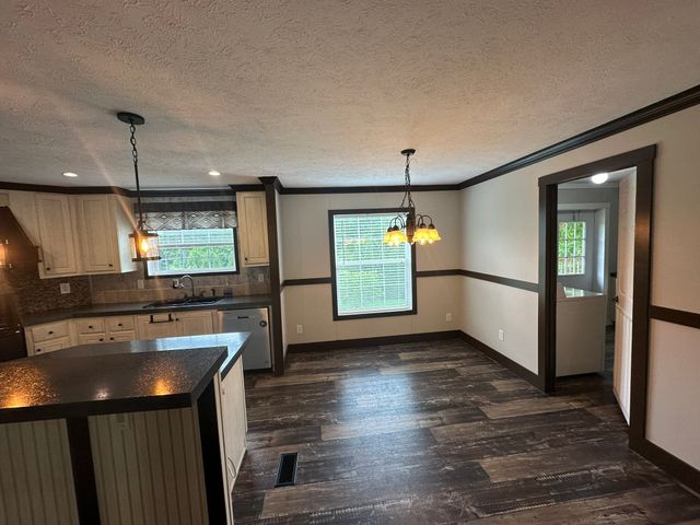 211 Church Hill Rd, Westpoint, TN 38486