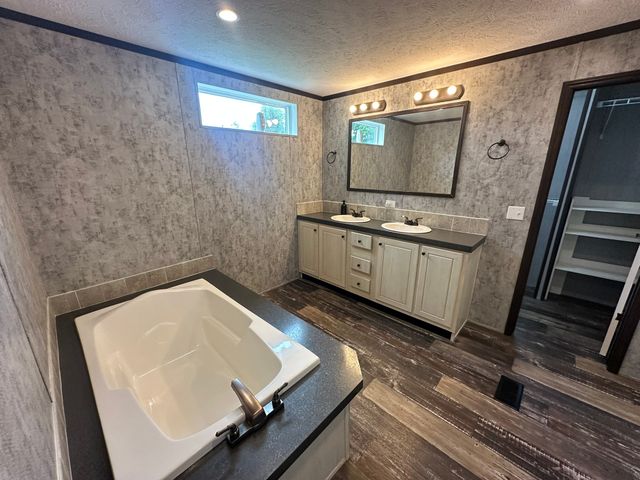 211 Church Hill Rd, Westpoint, TN 38486