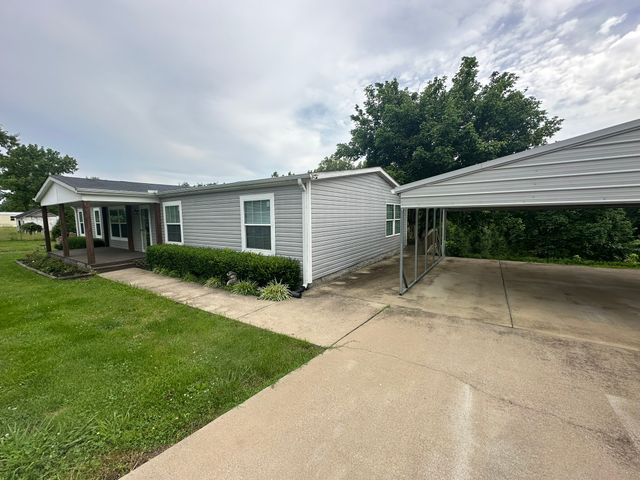 211 Church Hill Rd, Westpoint, TN 38486