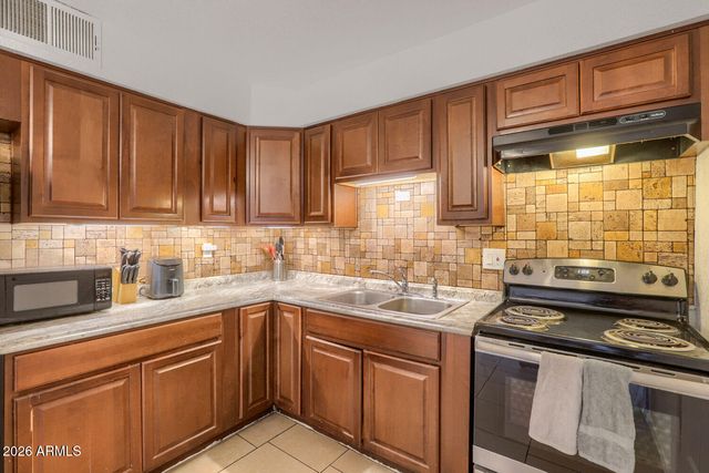 4615 N 39TH Avenue 21, Phoenix, AZ 85019