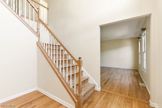 34390 Appleview Way, Solon, OH 44139