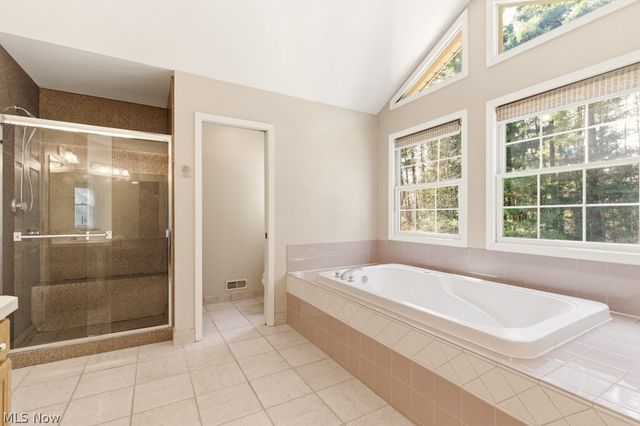 34390 Appleview Way, Solon, OH 44139