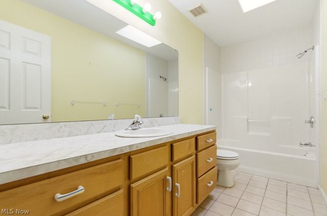 34390 Appleview Way, Solon, OH 44139