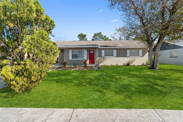 606 HOLT CIRCLE, Winter Haven, FL 33880