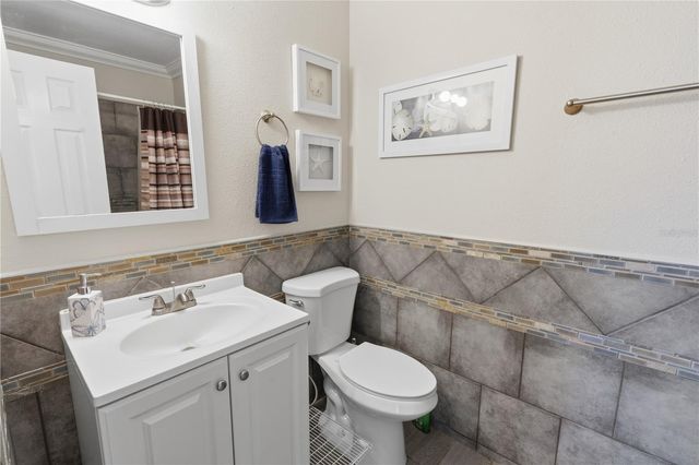 606 HOLT CIRCLE, Winter Haven, FL 33880