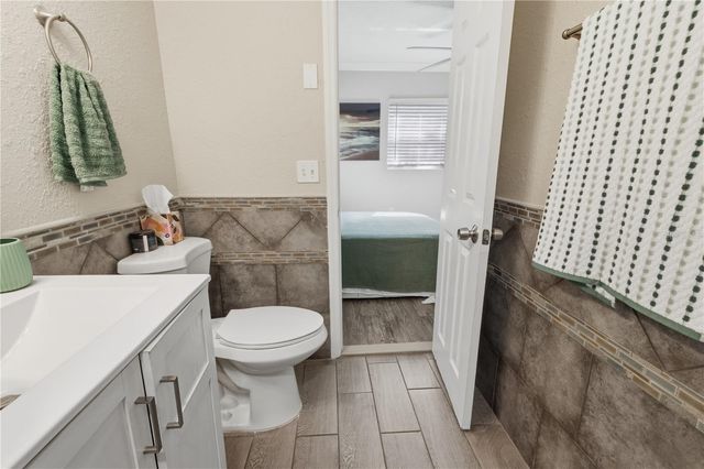 606 HOLT CIRCLE, Winter Haven, FL 33880